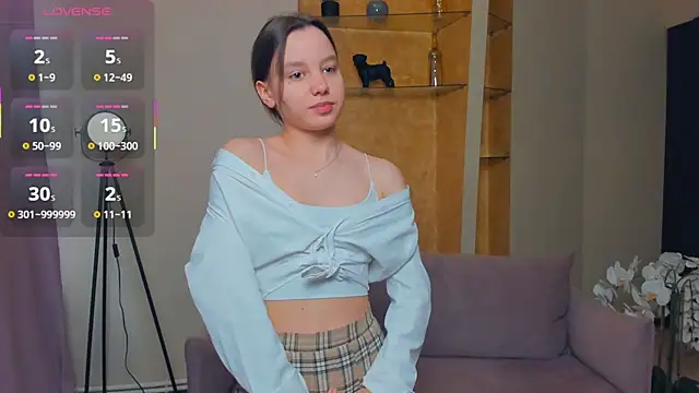 Snapshot of EdinaCordner chatting on September 21, 10:28 am EdinaCordner online show from September 21, 10:28 am