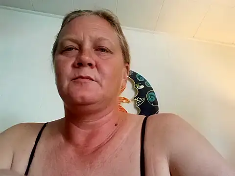 wetnwildforyou online show from October 1, 5:52 pm