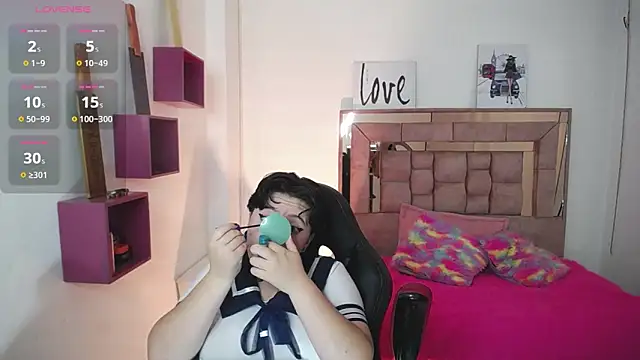 safyka online show from October 17, 2:04 am