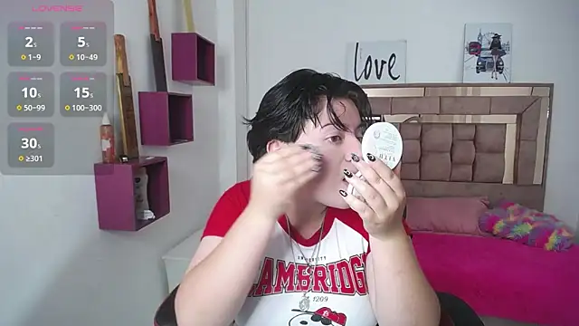 safyka online show from November 7, 11:49 pm