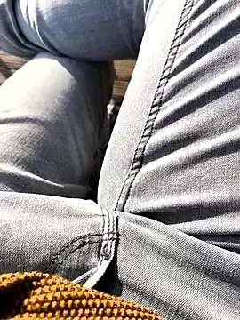 Snapshot of bavaricus123 chatting on November 1, 8:16 am bavaricus123 online show from November 1, 8:16 am