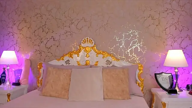 ScarlettWallace online show from October 3, 8:39 pm