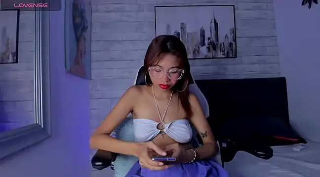 Snapshot of Aida_princess chatting on March 9, 11:56 pm Aida princess online show from March 9, 11:56 pm
