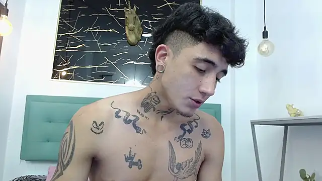 Snapshot of Patrick_Rango chatting on March 9, 3:43 am Patrick Rango online show from March 9, 3:43 am