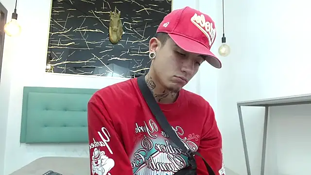 Snapshot of Patrick_Rango chatting on April 7, 3:29 am Patrick Rango online show from April 7, 3:29 am