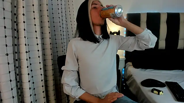 Snapshot of loverisu-coral chatting on December 19, 10:06 pm loverisu-coral online show from December 19, 10:06 pm