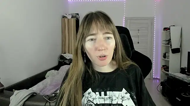 bekkawell online show from December 14, 2:44 pm