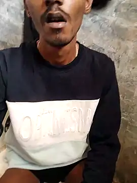 Snapshot of BlackDog__69 chatting on February 26, 9:21 am BlackDog 69 online show from February 26, 9:21 am