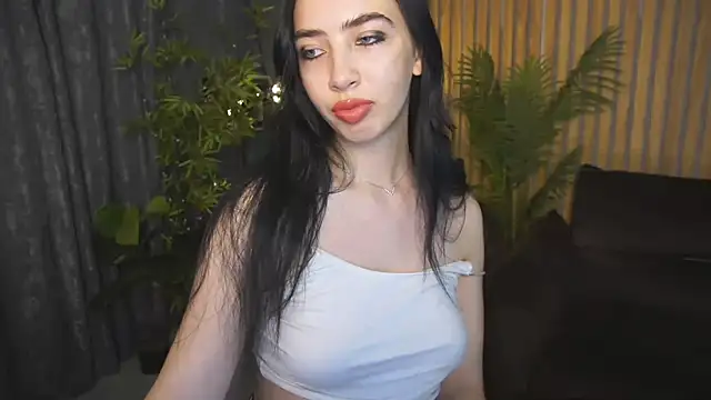 WildKittenX  online show from October 6, 5:49 am