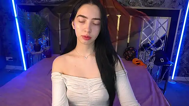 WildKittenX  online show from October 29, 6:48 am