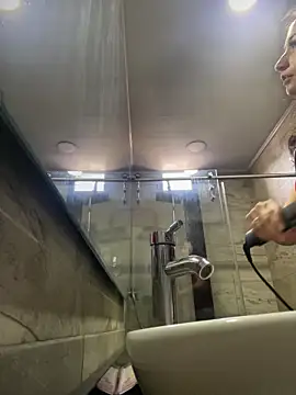 Mila LS online show from December 14, 1:05 pm