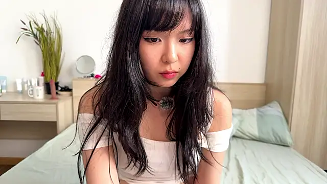 Snapshot of melana_love chatting on February 28, 10:16 am melana love online show from February 28, 10:16 am