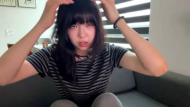 Snapshot of melana_love chatting on March 19, 10:41 am melana love online show from March 19, 10:41 am