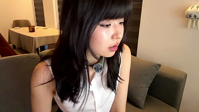 Snapshot of melana_love chatting on March 24, 11:15 am melana love online show from March 24, 11:15 am