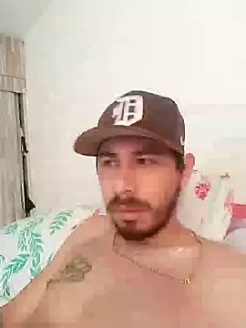 Snapshot of santibiggg chatting on February 26, 12:14 pm santibiggg online show from February 26, 12:14 pm