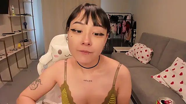 ka00ru chan online show from December 3, 9:18 am