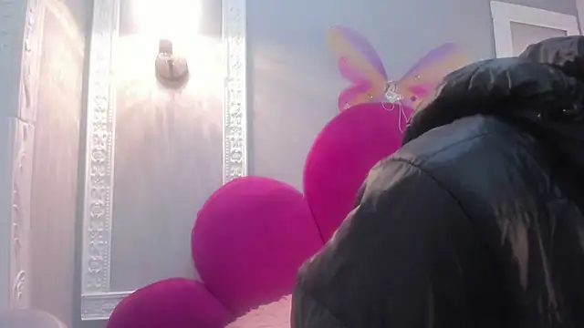 Bonniie 22 online show from November 19, 1:22 pm