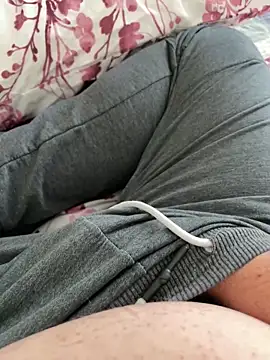 Snapshot of littletoy64 chatting on March 3, 2:15 pm littletoy64 online show from March 3, 2:15 pm