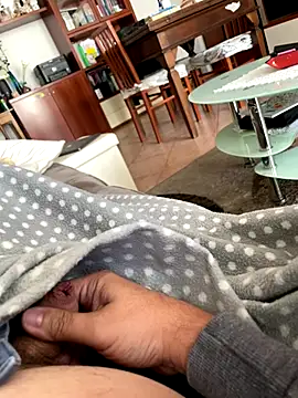 Snapshot of littletoy64 chatting on September 29, 12:10 pm littletoy64 online show from September 29, 12:10 pm