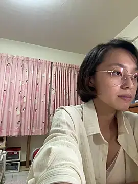 ladypaggy online show from March 27, 2:06 pm