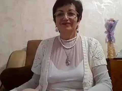 Snapshot of Lota5821 chatting on October 24, 6:10 am Lota5821 online show from October 24, 6:10 am