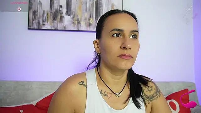 Sara Charmy online show from November 18, 8:52 am