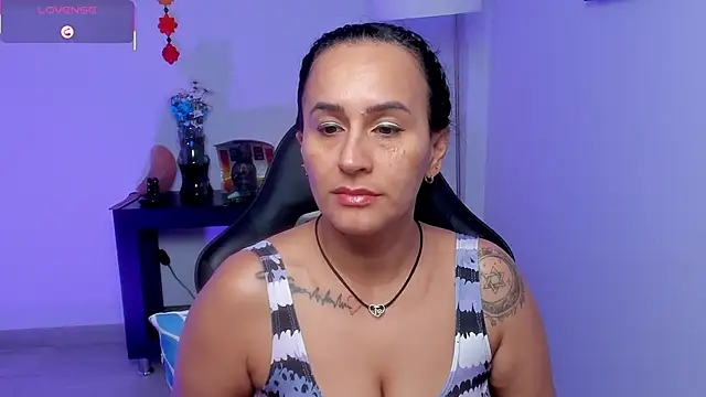 Snapshot of Sara_Charmy chatting on June 7, 11:14 am Sara Charmy online show from June 7, 11:14 am