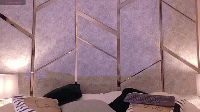 Angell-Bell- online show from March 7, 9:48 pm