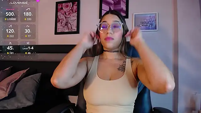 Snapshot of Oriana_gh chatting on September 21, 3:30 am Oriana gh online show from September 21, 3:30 am