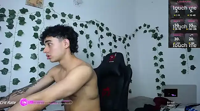 Snapshot of Noah_milleer chatting on March 10, 8:34 pm Noah milleer online show from March 10, 8:34 pm