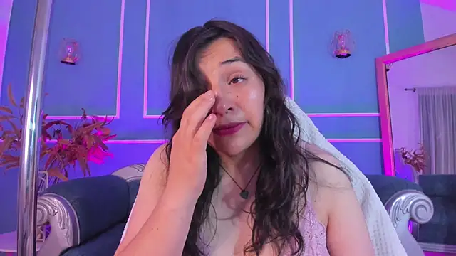 Snapshot of TaraTaylorr chatting on September 12, 2:44 am TaraTaylorr online show from September 12, 2:44 am