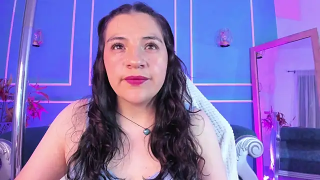 Snapshot of TaraTaylorr chatting on September 19, 2:13 am TaraTaylorr online show from September 19, 2:13 am