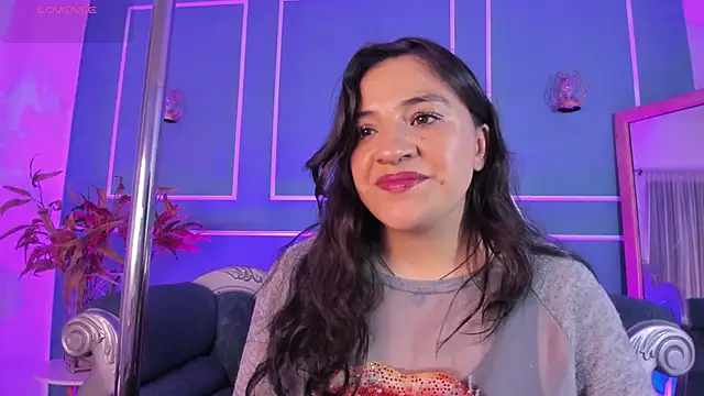 Snapshot of TaraTaylorr chatting on September 26, 2:37 am TaraTaylorr online show from September 26, 2:37 am