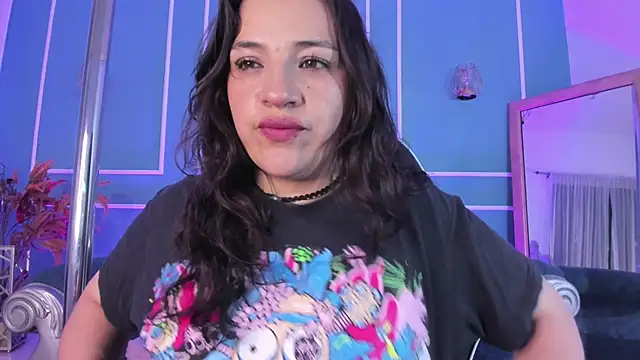 Snapshot of TaraTaylorr chatting on October 10, 2:21 am TaraTaylorr online show from October 10, 2:21 am