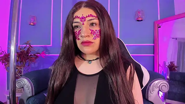 Snapshot of TaraTaylorr chatting on October 17, 2:15 am TaraTaylorr online show from October 17, 2:15 am