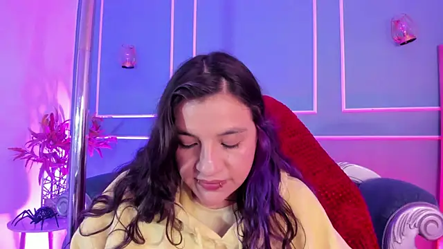 TaraTaylorr online show from February 12, 3:12 am