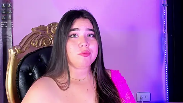 Snapshot of MadissonLee__ chatting on October 11, 7:23 pm MadissonLee   online show from October 11, 7:23 pm