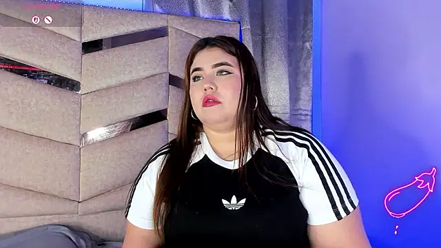 Snapshot of MadissonLee__ chatting on March 6, 8:38 pm MadissonLee online show from March 6, 8:38 pm