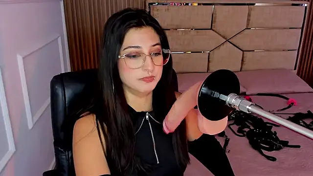 Gabrielakassi online show from November 14, 12:15 pm