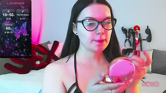 Miss Vic online show from May 9, 6:57 pm