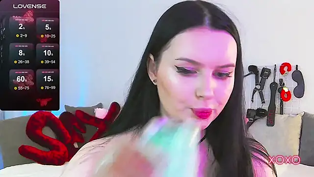 Miss Vic online show from May 17, 4:03 pm