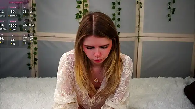 AmityDilley online show from May 17, 3:26 am