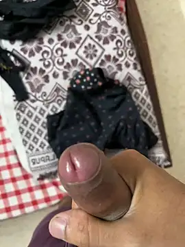 hypersexdriveboi online show from March 2, 2:21 pm