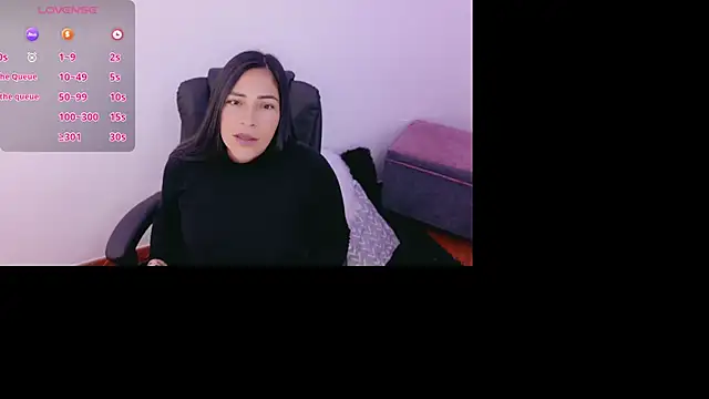 luna lgomez  online show from March 19, 11:25 am