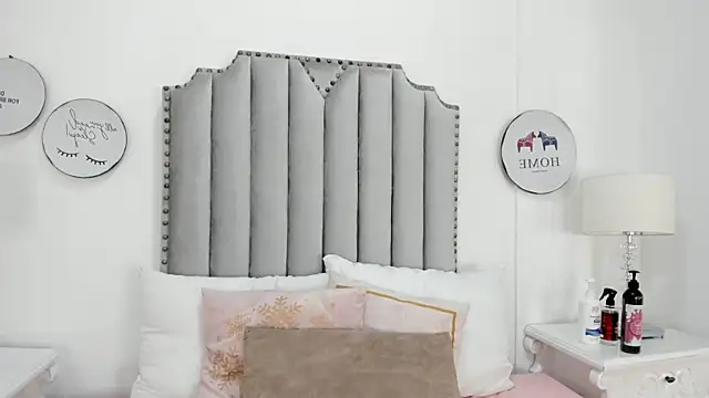 SamantaMarquez online show from December 2, 7:53 pm