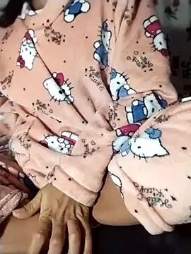 Snapshot of FresitaSquirt24 chatting on February 18, 8:21 am FresitaSquirt24 online show from February 18, 8:21 am