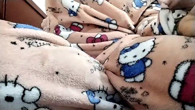 Snapshot of FresitaSquirt24 chatting on February 24, 9:13 pm FresitaSquirt24 online show from February 24, 9:13 pm