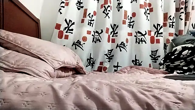 Snapshot of FresitaSquirt24 chatting on March 6, 12:12 pm FresitaSquirt24 online show from March 6, 12:12 pm