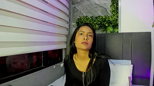 Fernanda liie  online show from October 8, 12:25 pm