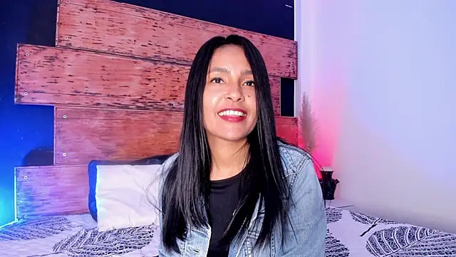 Fernanda liie  online show from May 20, 12:44 pm